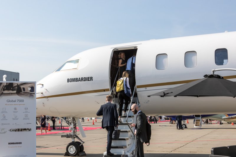 Global 7000 Business Jet