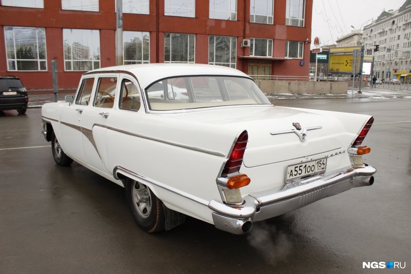ГАЗ-13 «Чайка»