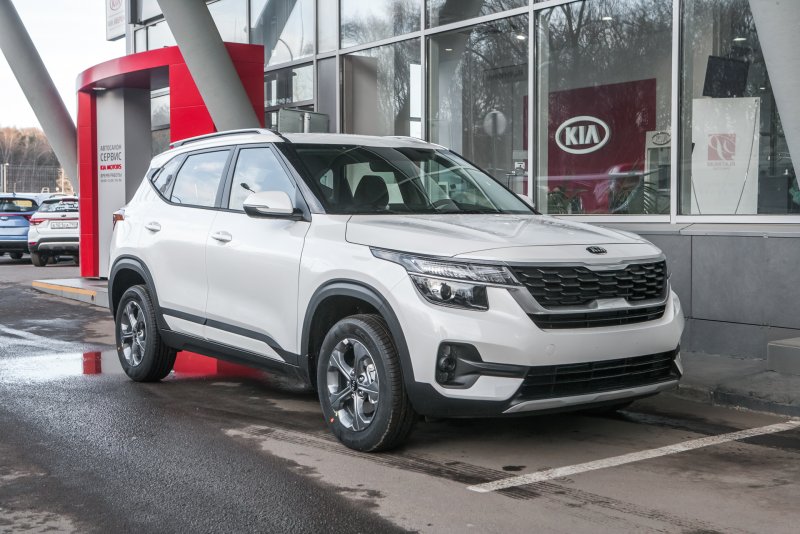 Kia Seltos 2020 белый