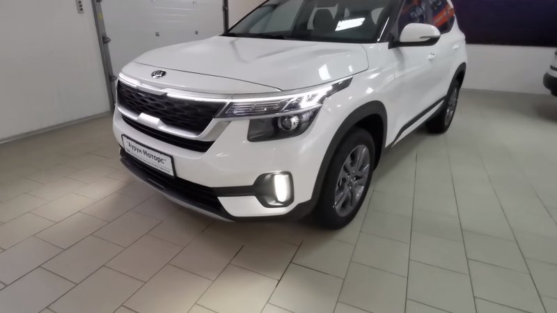 Киа Селтос комплектация стайл 1.6