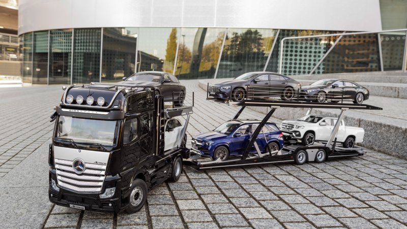 Мерседес автовоз 1:18