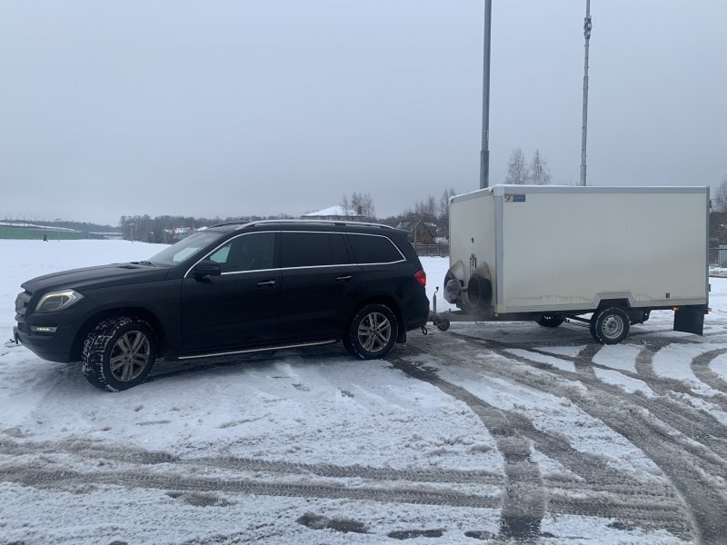 Мерседес gl 164 с прицепом
