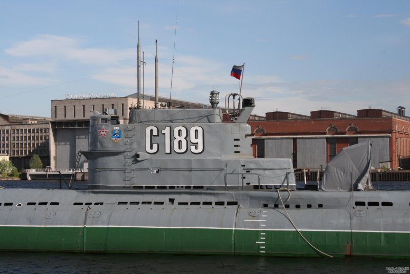 С 189 лодка музей метро