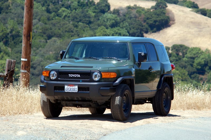 Toyota FJ Cruiser 2011