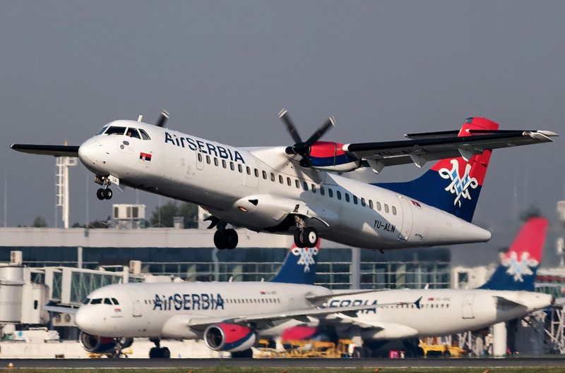 Air Serbia винтовой