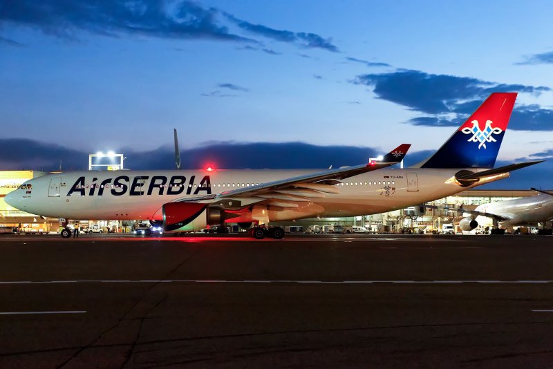 Airbus a330 Air Serbia