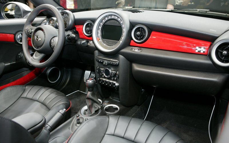 Mini Cooper JCW внутри