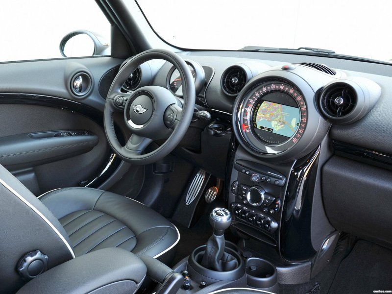 Mini Cooper Countryman салон