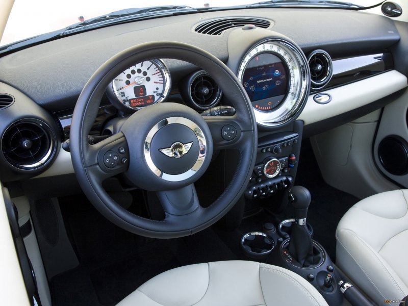 Mini Clubman 2008 салон
