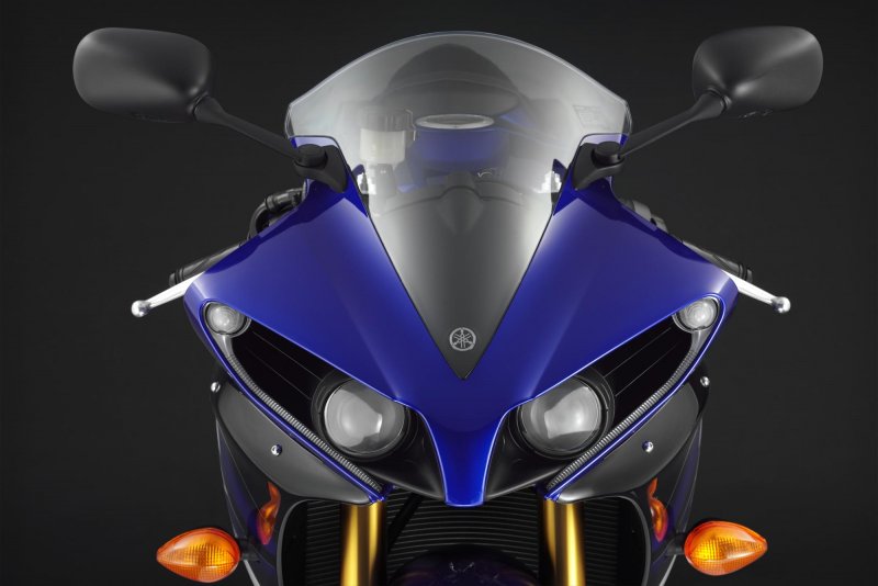 Ямаха r1 2012