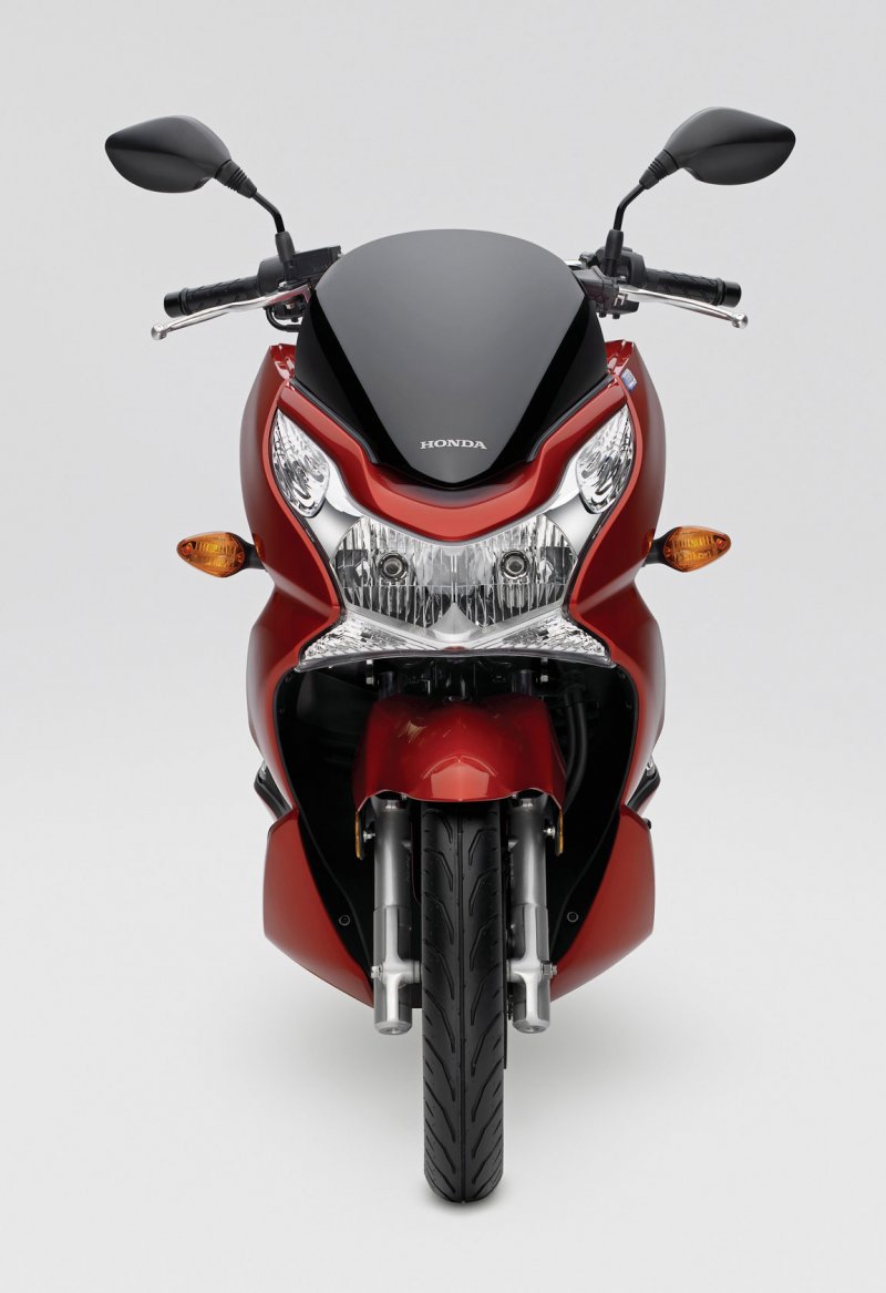 Мотоцикл Хонда PCX 150