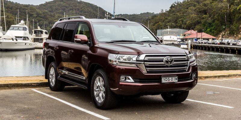Тойота Land Cruiser 200