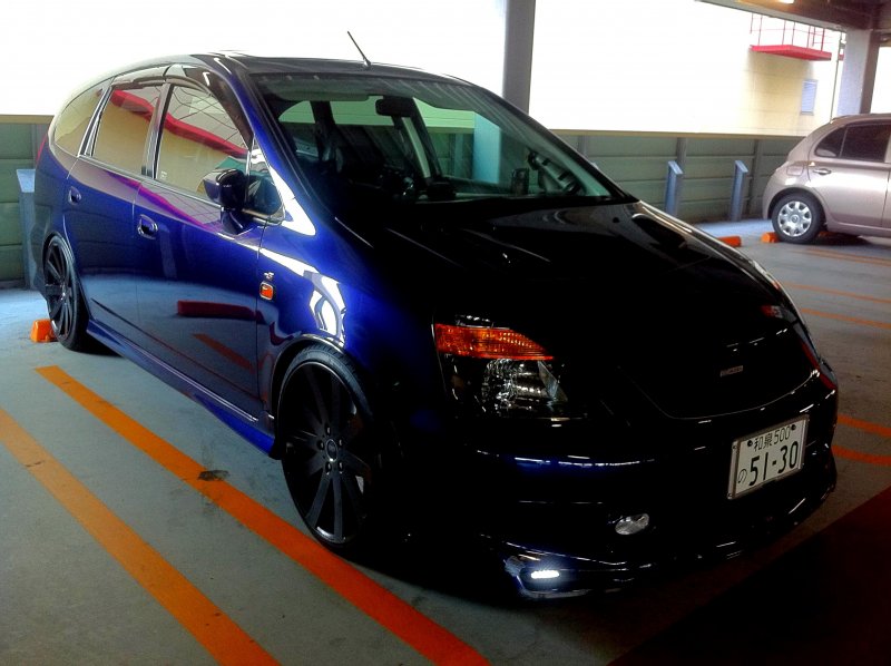 Honda Stream r18