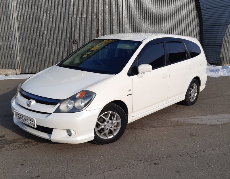 Honda Stream 2004 absolute