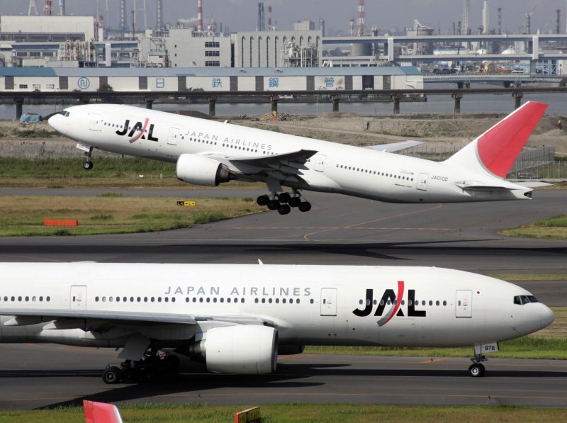 Japan Airlines Боинг 777