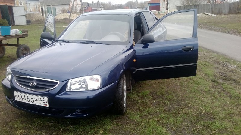 Хендай акцент 2000