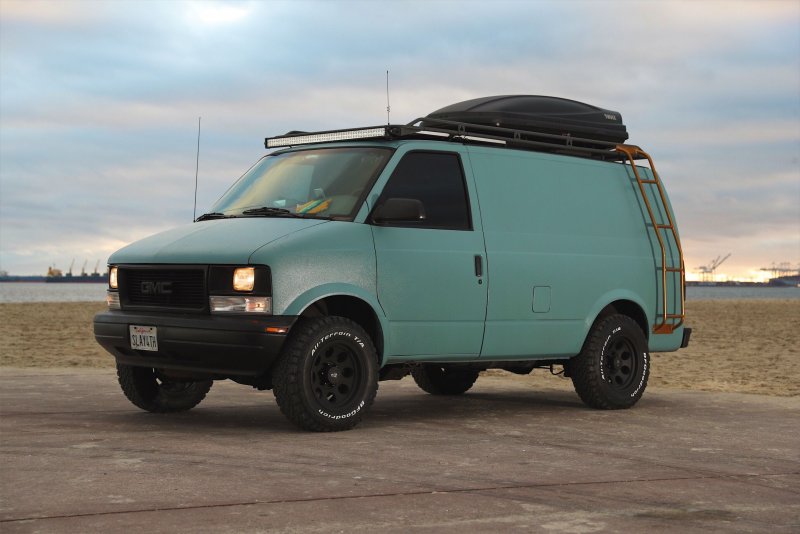 Chevrolet Astro van