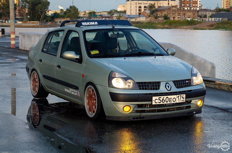 Рено Симбол 2003