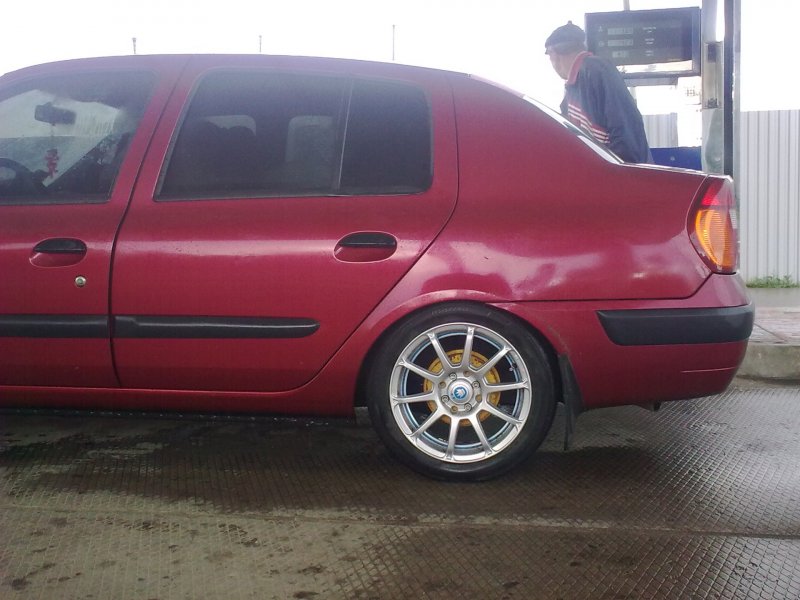 Renault Clio 2004 Tuning