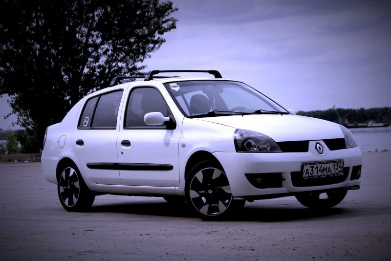 Renault symbol 2