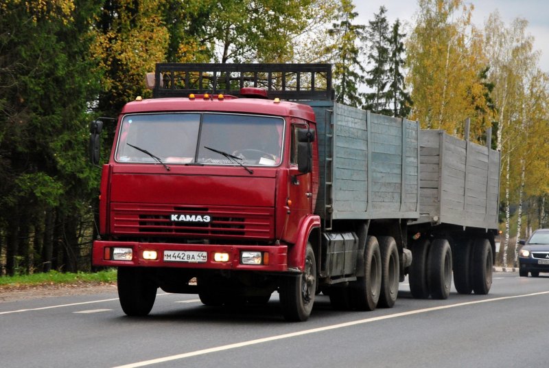 КАМАЗ грузовой 53212