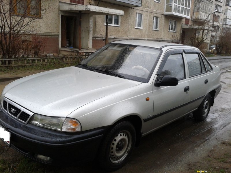 Дэу Нексия 1 поколение
