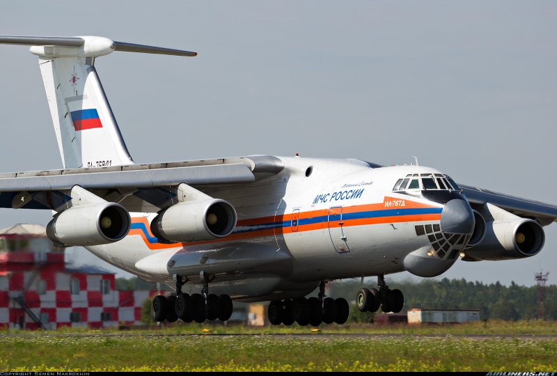 Ил-76 военно-транспортный самолёт
