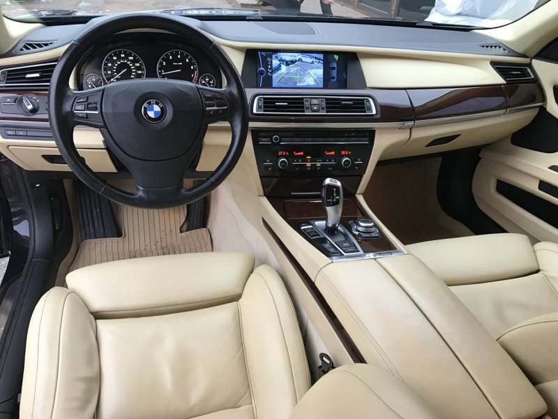 BMW 7 g12 2018