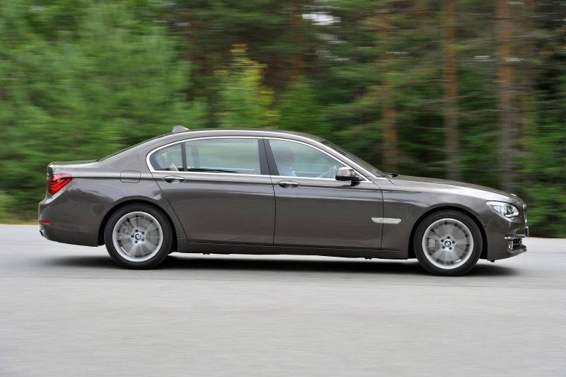 BMW 760 салон
