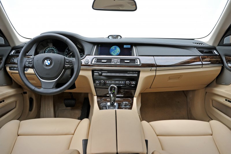 BMW 750li XDRIVE 2015