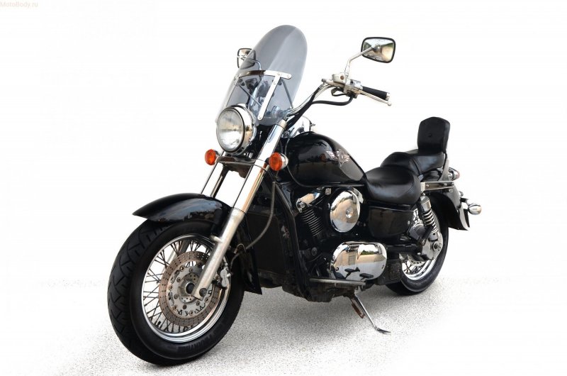 Yamaha XVS 1100 Drag Star ветровое стекло