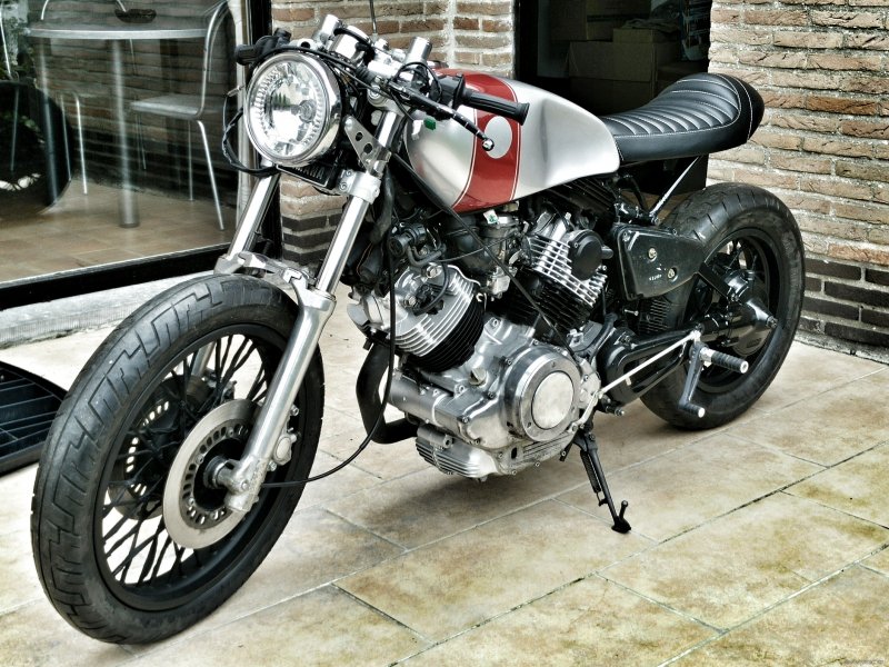 Yamaha XV 400 Virago