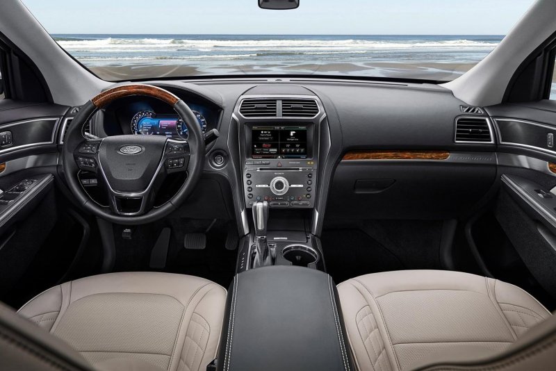 Ford Explorer 2016 салон