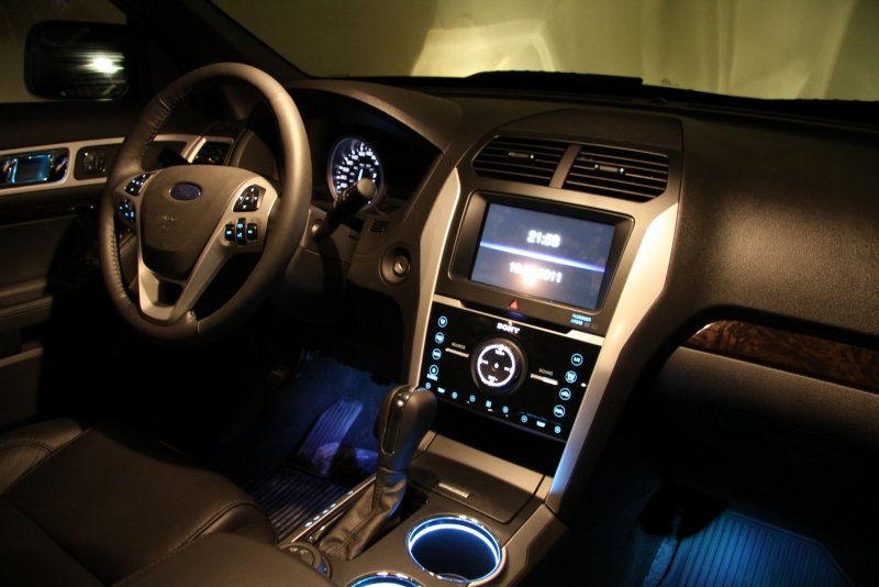 Ford Explorer 2012 салон