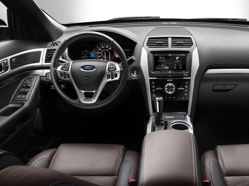 Ford Explorer 2013 салон