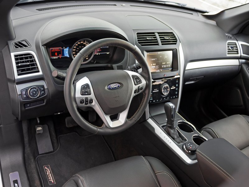 Ford Explorer Sport 2013 салон