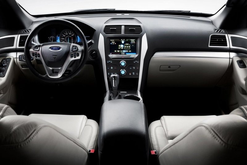 Ford Explorer 2011 Interior