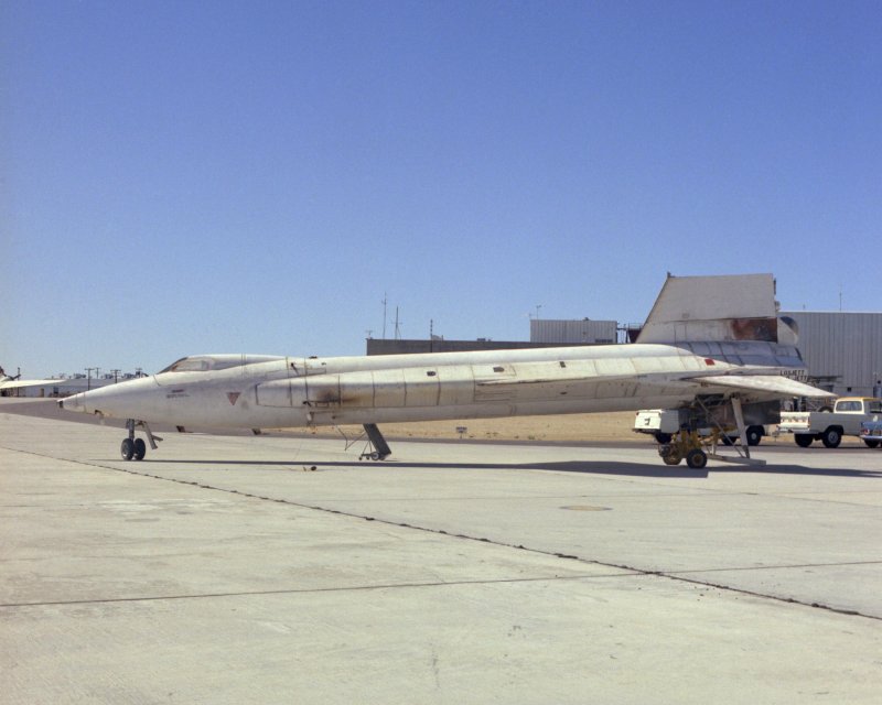 X 15 И B 52