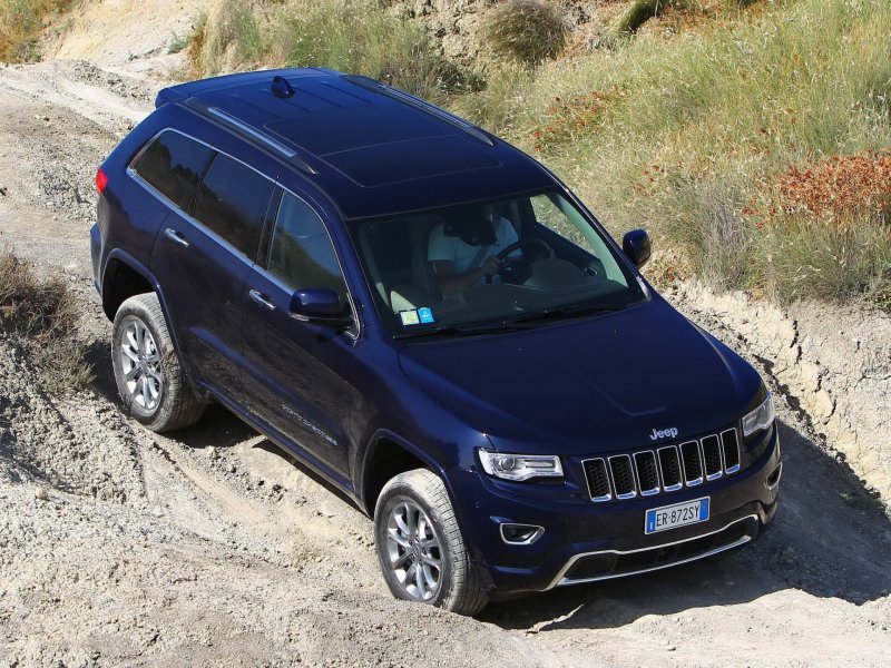 Jeep Grand Cherokee wk2 Overland