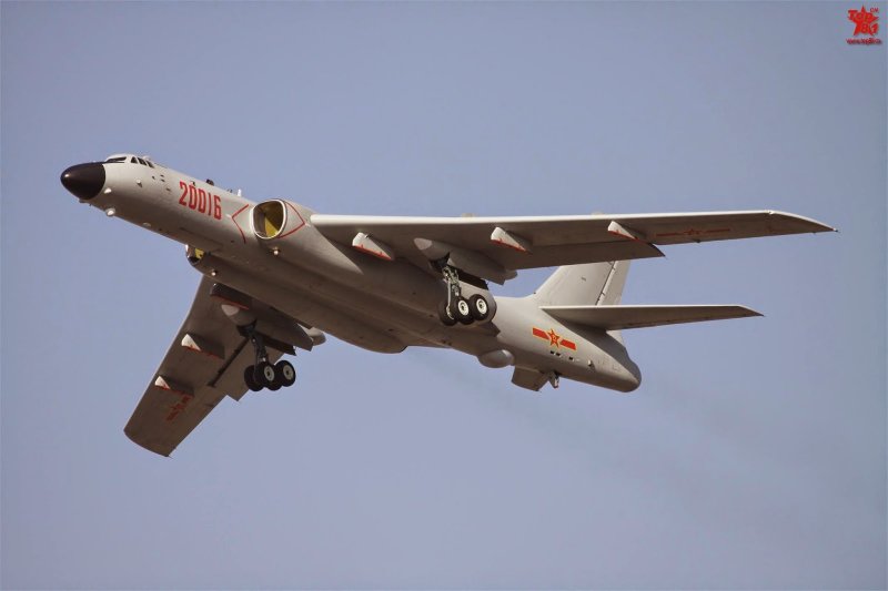 Xian h-6 самолет