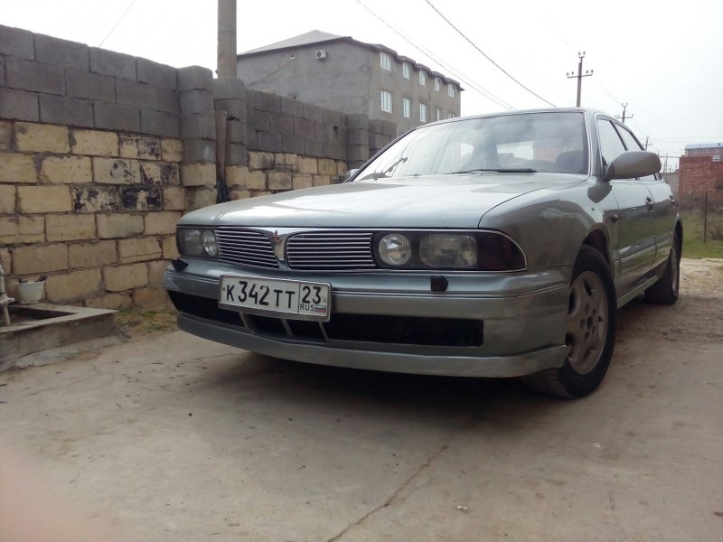 Mitsubishi Sigma 1992 зад