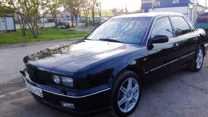 Митсубиси Сигма 1993