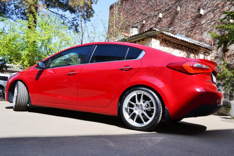 Kia Cerato yd r18