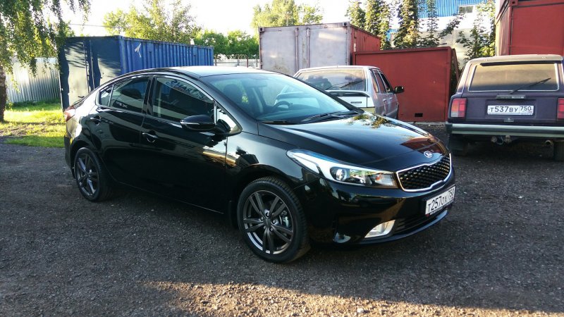 Kia Cerato 4 черные диски