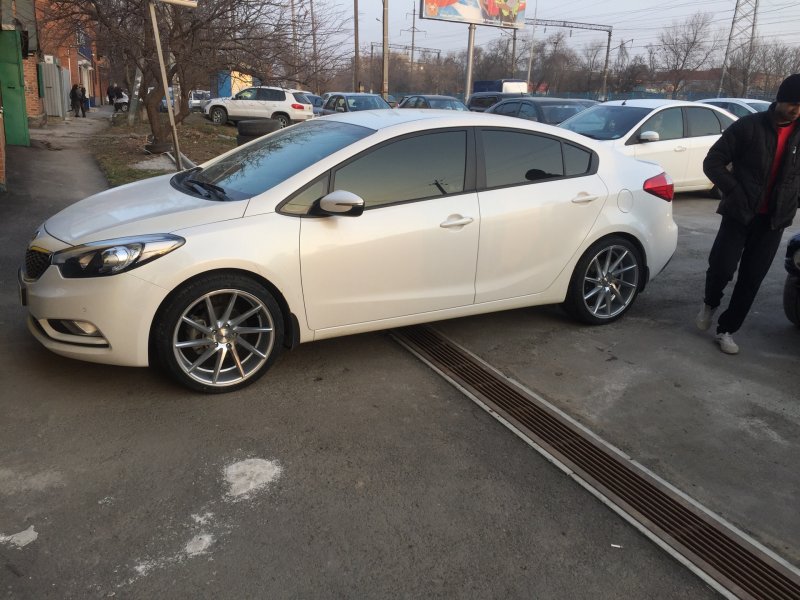 Cerato 4 r18