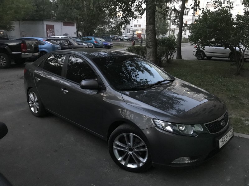 Kia Cerato 2 диски r17