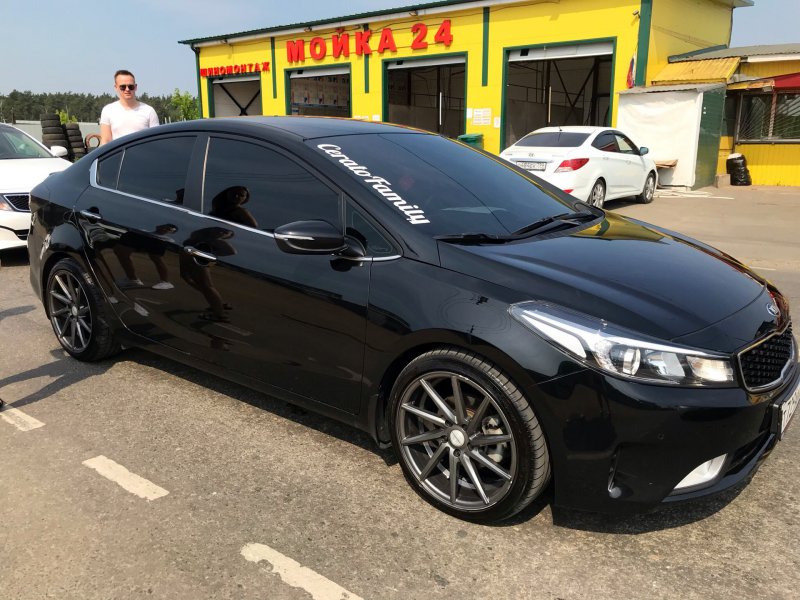 Kia Cerato 2020 черная