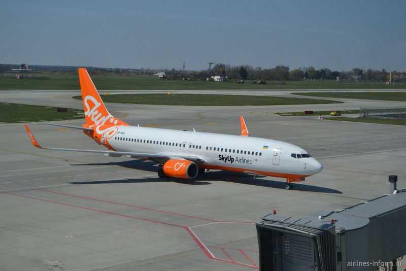 Боинг 737 800 Sky up