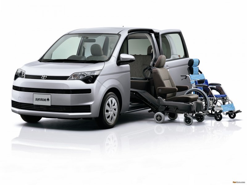 Toyota Spade 2012