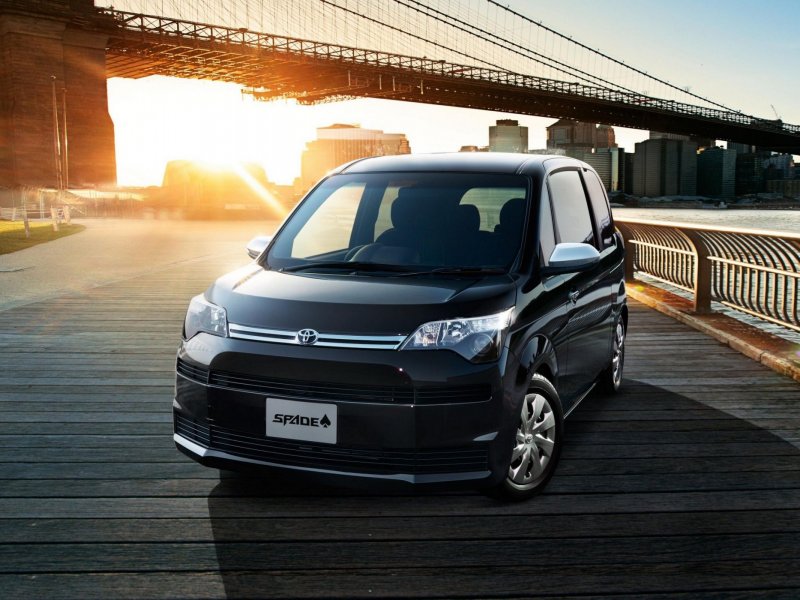 Toyota Spade, 2015 год